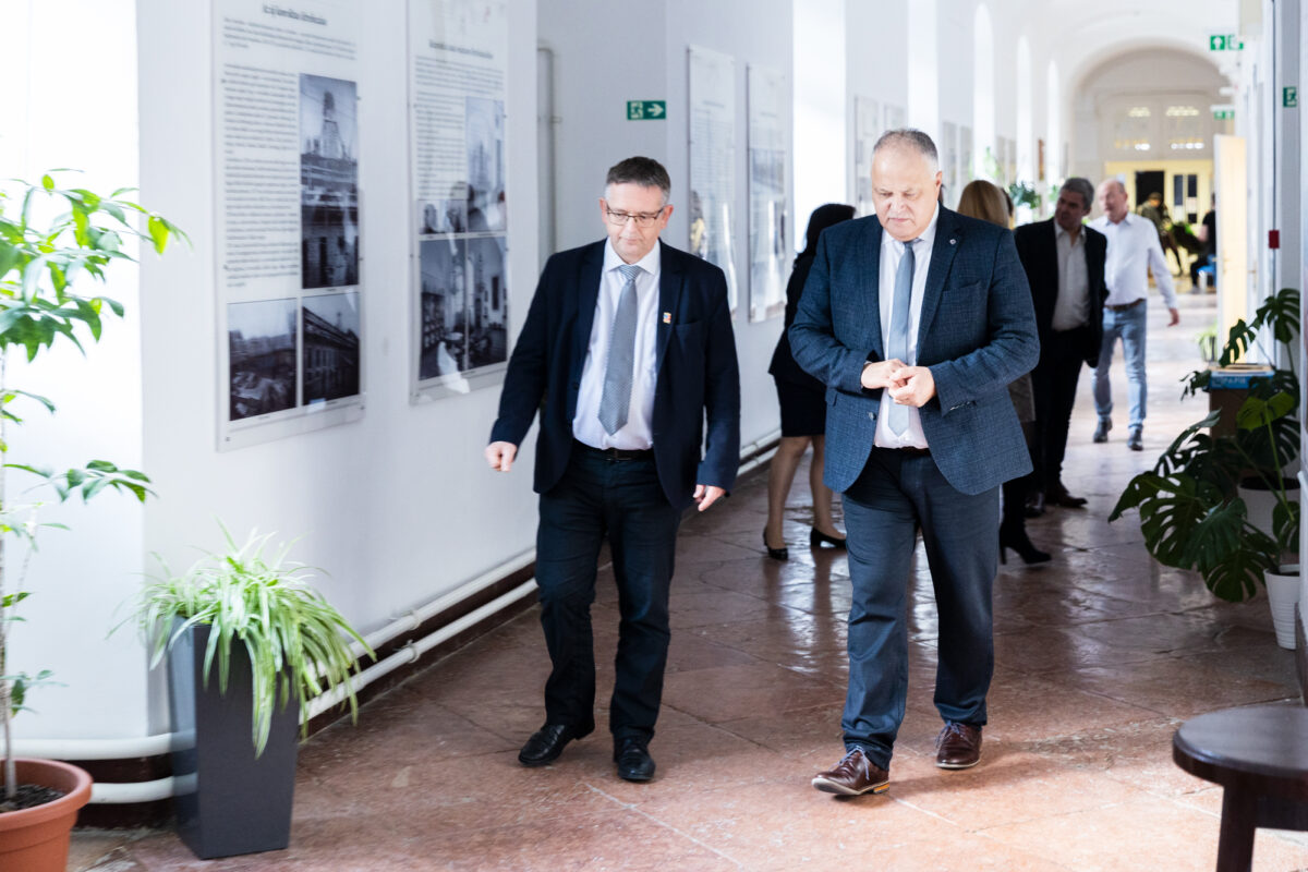 Kiemelt kép a Tatára látogatott a Soproni Egyetem rektora című bejegyzéshez