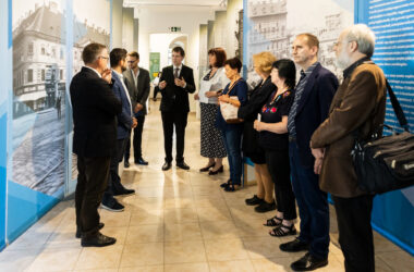 Kiemelt kép a Új, állandó helytörténeti kiállítás bemutatására készül a tatai múzeum című bejegyzéshez