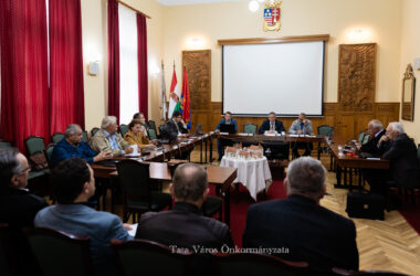 Kiemelt kép a Rendkívüli ülést tartott a képviselő-testület című bejegyzéshez