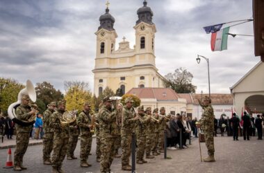 Kiemelt kép a „1956. októberében az emberi természet legszebb oldalát mutattuk meg a világnak…” című bejegyzéshez