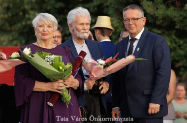 Kiemelt kép a Tata Város Mátyás Király Díja kitüntetésben részesült Szentessy Lászlóné és Szentessy László című bejegyzéshez