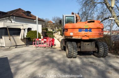 Kiemelt kép a A vízmű munkálatai miatt lezárták a sétány Platán Étterem és Vár közötti szakaszát című bejegyzéshez