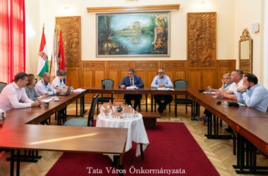 Kiemelt kép a A Városházán üléseztek a kistérségi polgármesterek című bejegyzéshez